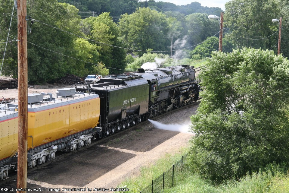 UP 4014 + 814 Behind Right Side